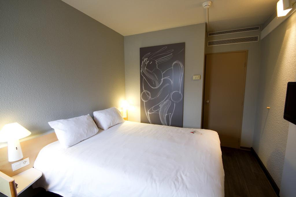 Hotel Ibis Centre 3*