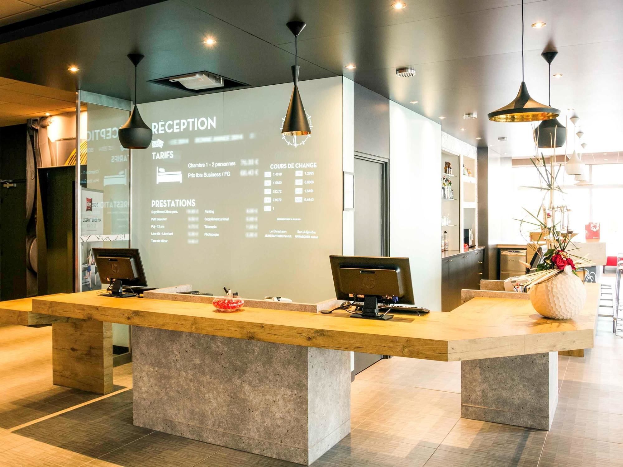 Ibis Centre Hotel 3*